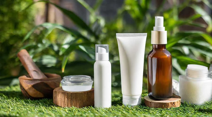 Mỹ phẩm thiên nhiên là gì? Những ưu điểm khi sử dụng mỹ phẩm từ thiên nhiên